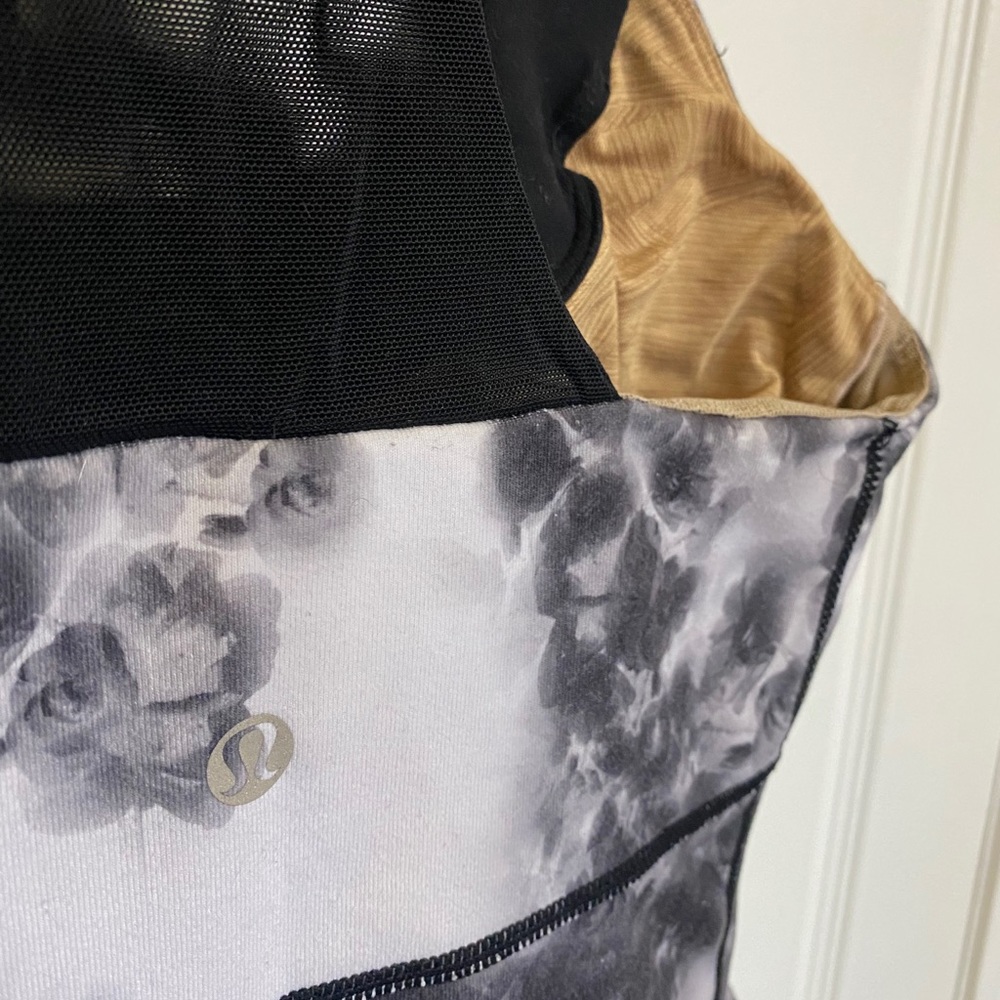 Lululemon workout top